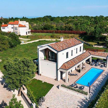 Villa Nobu Mali Vareški Exteriör bild